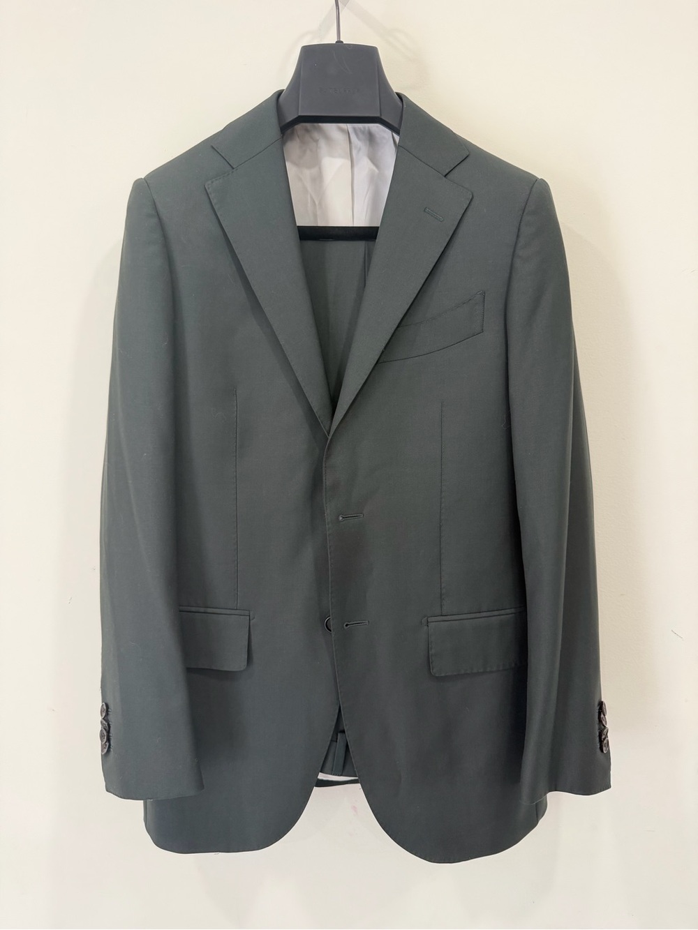 Suitsupply Dark Green Two-Button Lazio Suit size 34R 2 piece